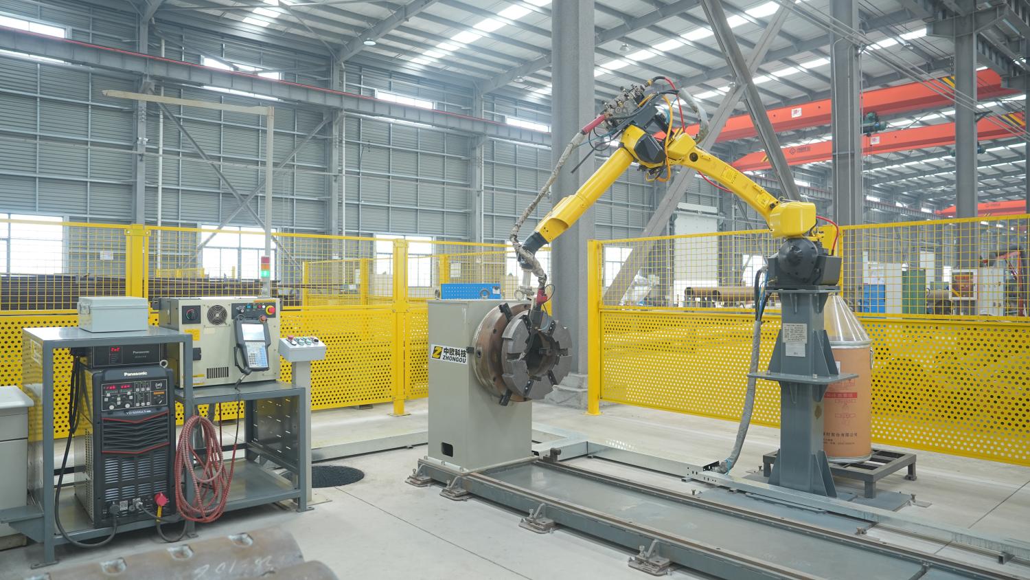 Welding Robots Set New Heights for Drill Pipe Quality​ (2)(1).jpg
